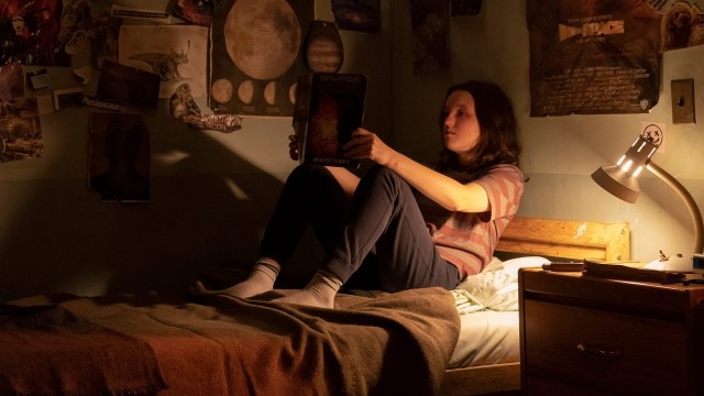 Click to watch 'Left Behind' (popup) The Last Of Us